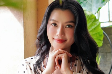 Á hậu Hoàng Nhung: Sau 30 tuổi mới cưới, hé lộ về "thú chơi của nhà giàu"