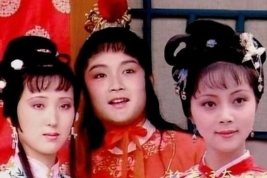 Xót xa phận cuối đời của tỷ phú tài trợ Hồng Lâu Mộng