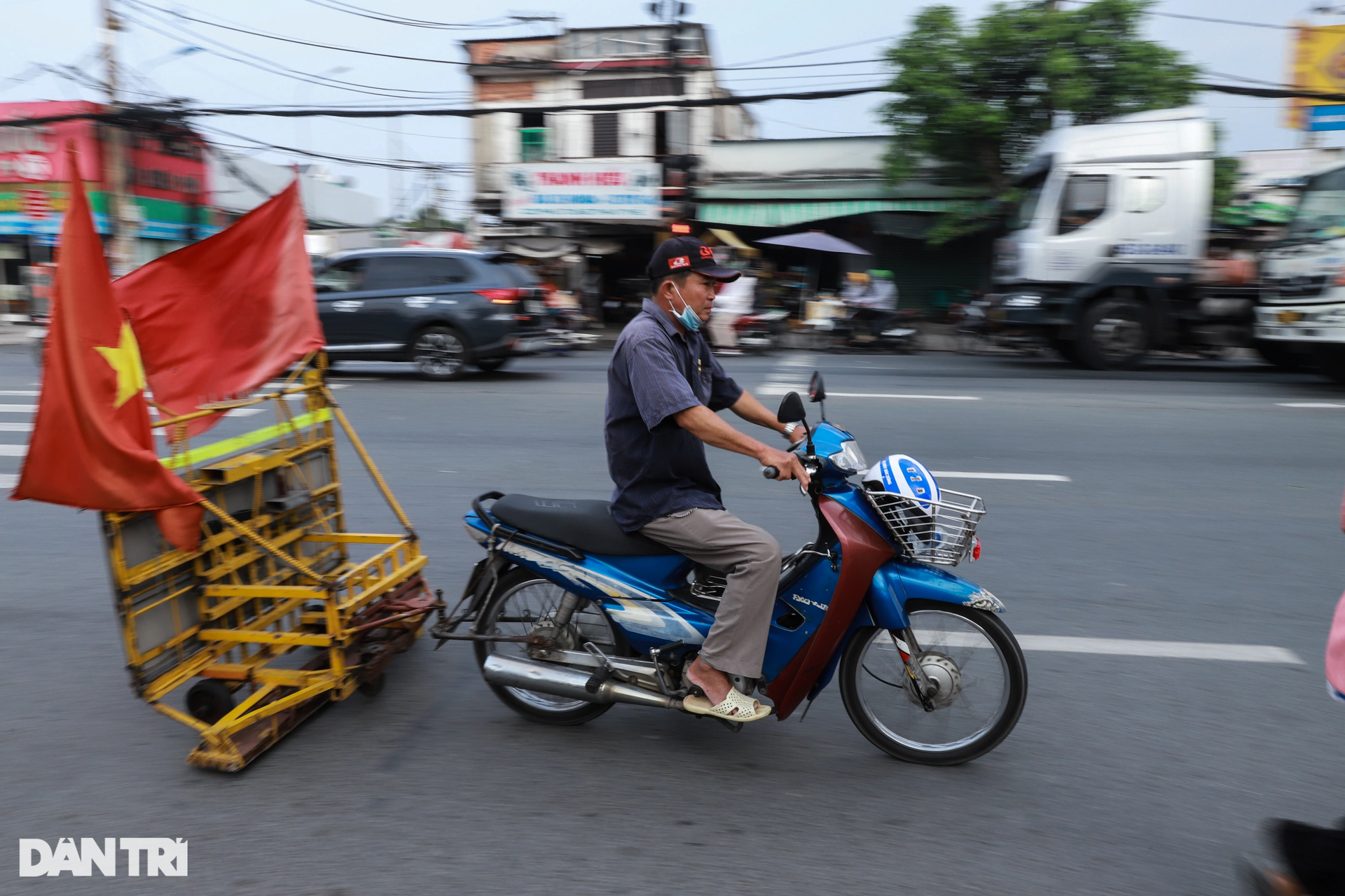 Người đàn ông gần 20 năm đấu tranh chống đinh tặc - 1 Người đàn ông gần 20 năm đấu tranh chống đinh tặc - 1