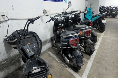 Hà Nội cấm sạc xe điện qua đêm ở chung cư mini