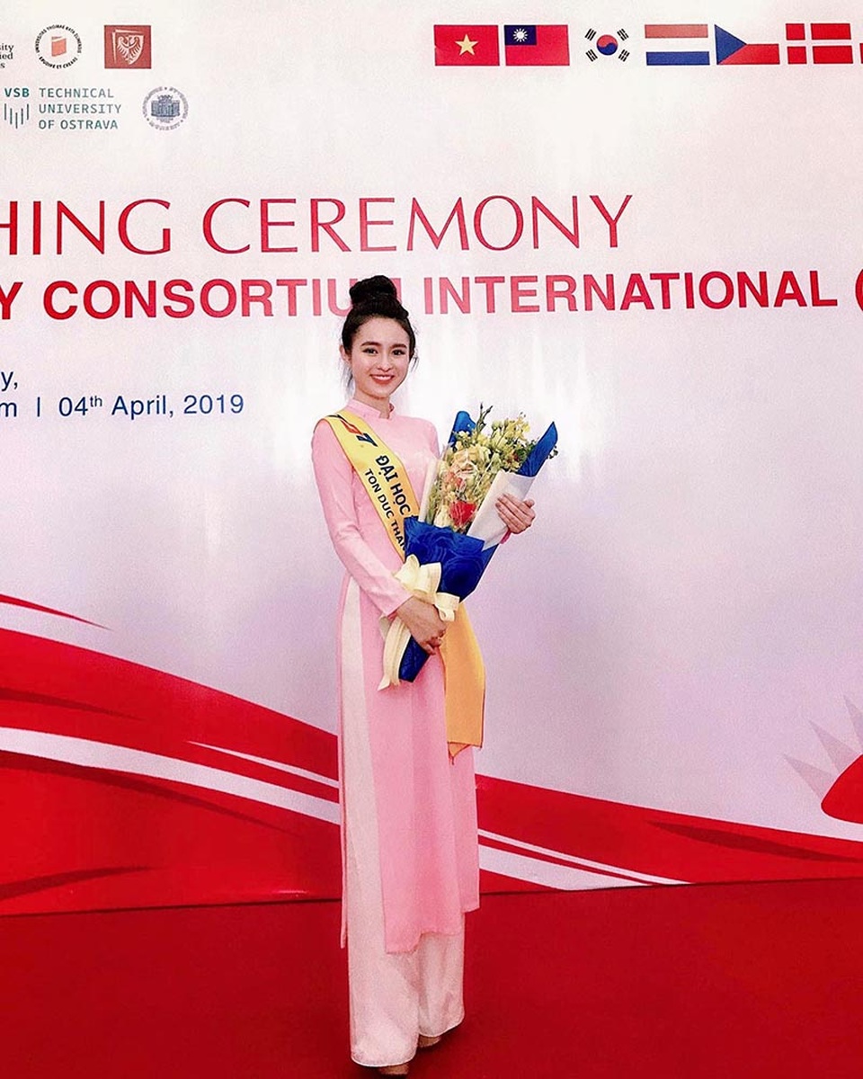 4 nữ sinh ĐH Tôn Đức Thắng sở hữu nhan sắc đẹp cuốn hút - 1 4 nữ sinh ĐH Tôn Đức Thắng sở hữu nhan sắc đẹp cuốn hút - 1