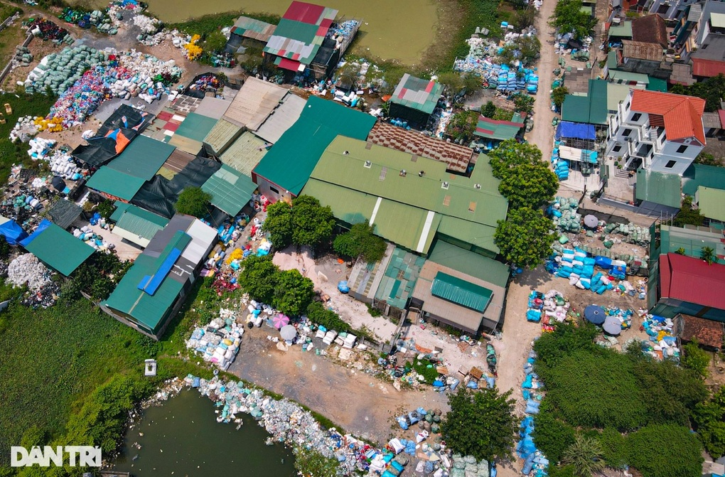 Ẩn họa ở ngôi làng buôn phế liệu: Chuyên gia bày cách biến nguy thành cơ - 1 Ẩn họa ở ngôi làng buôn phế liệu: Chuyên gia bày cách biến nguy thành cơ - 1