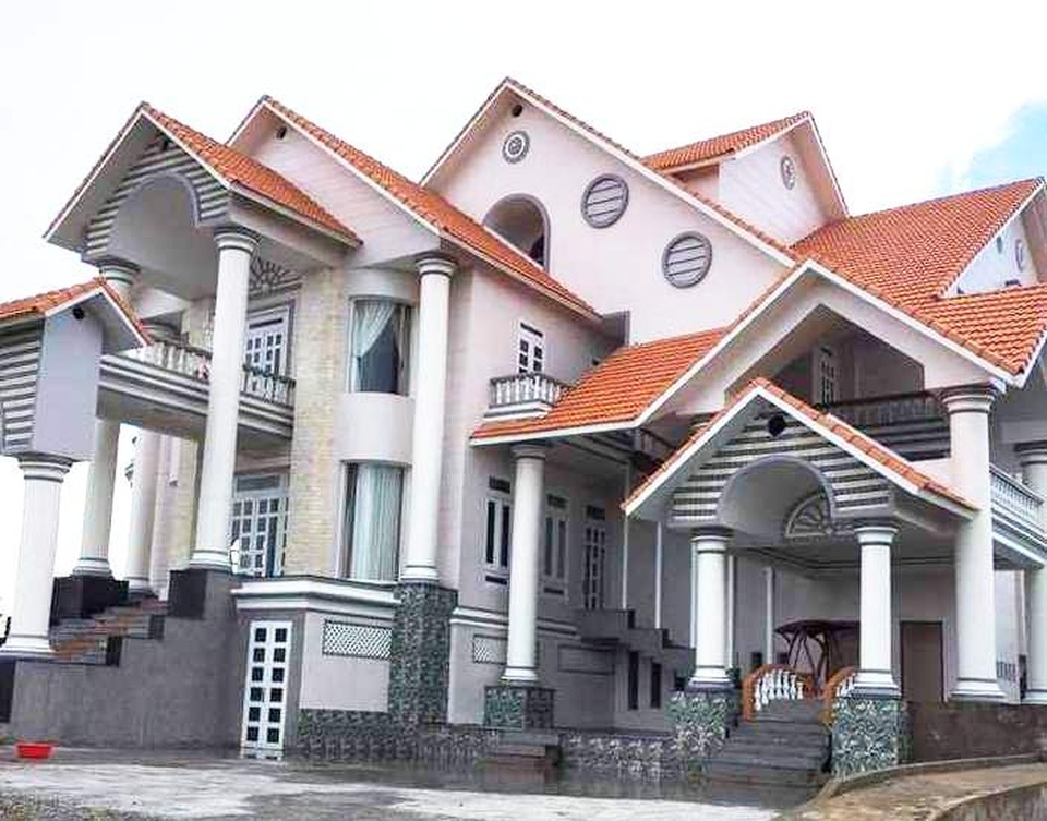 Vụ biệt thự đại gia nghi trúng đạn: Xác định nguyên nhân bước đầu - 2 Vụ biệt thự đại gia nghi trúng đạn: Xác định nguyên nhân bước đầu - 2