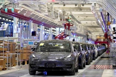 Đầu tư Bitcoin, Tesla lãi "khủng": Ngang một năm bán xe, đủ xây nhà máy mới