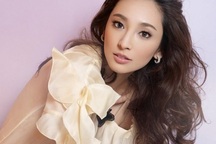 Bạn trai tỷ phú của siêu mẫu Ngô Bội Từ bị tố quỵt nợ 13 triệu USD