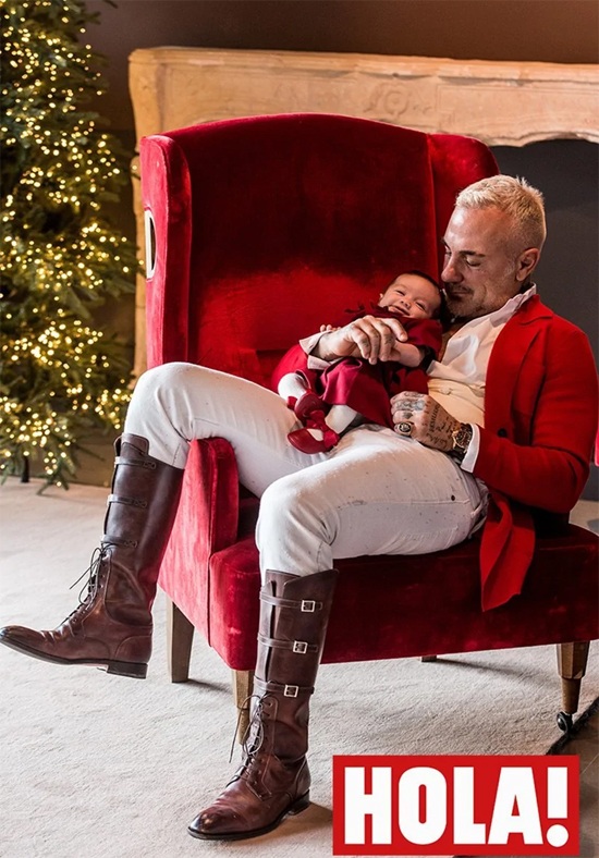 Triệu phú quyến rũ nhất hành tinh: Sở hữu thân hình 6 múi và vợ kém 27 tuổi - 10