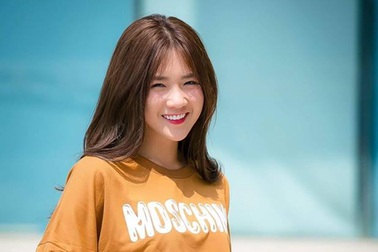 "Hot girl Reuters" Kiều Trinh tiếp tục nổi danh trên báo nước ngoài