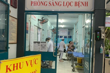 Bệnh viện tiếp nhận cô gái nghi là mẹ bé sơ sinh bị bỏ trong túi nilon