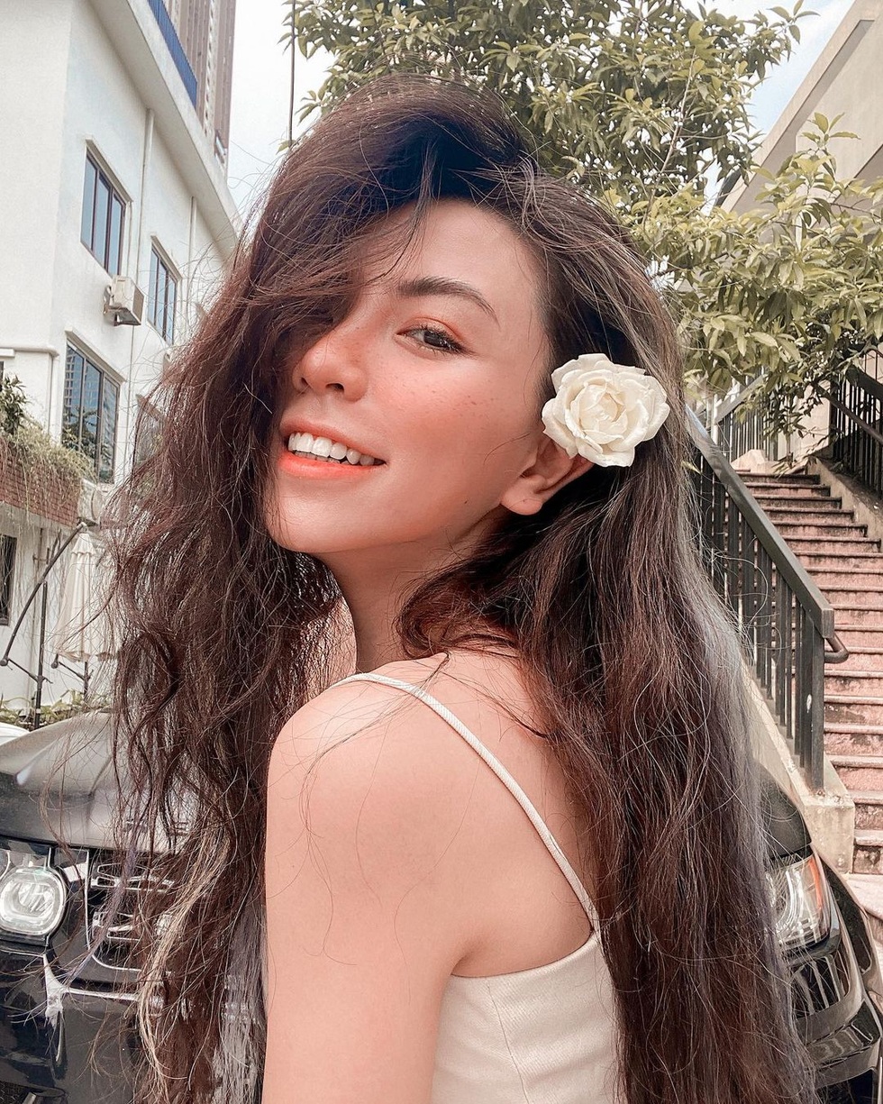 Đặng Tiểu Tô Sa: Cô gái phóng khoáng được giáo dục kỷ luật là tự do - 2 Đặng Tiểu Tô Sa: Cô gái phóng khoáng được giáo dục kỷ luật là tự do - 2