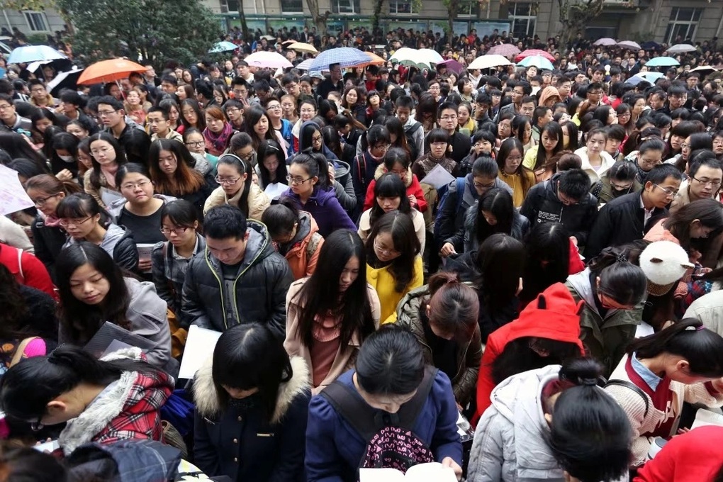 Hàng triệu người Trung Quốc tham gia thi công chức - 1 Hàng triệu người Trung Quốc tham gia thi công chức - 1