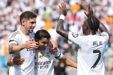 Chơi thiếu người, Real Madrid vẫn thắng tưng bừng ở FIFA Club World Cup