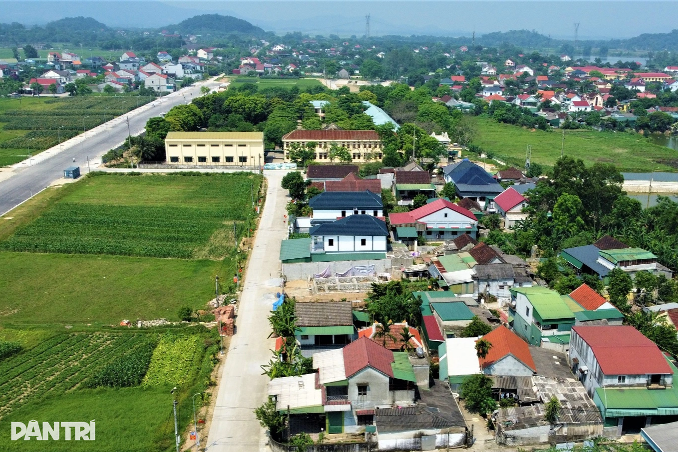 View - Quê hương cố Tổng Bí thư Trần Phú - "Về làng quê ngỡ như phố" | Báo Dân trí