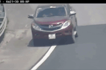 Tước bằng 6 tháng với tài xế lùi xe ô tô trên cao tốc Hà Nội - Hải Phòng