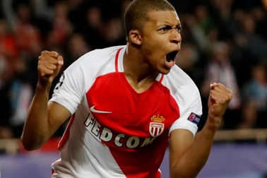 “Ông trùm” Real Madrid ra tay, Monaco tăng lương gấp 9 lần cho Mbappe