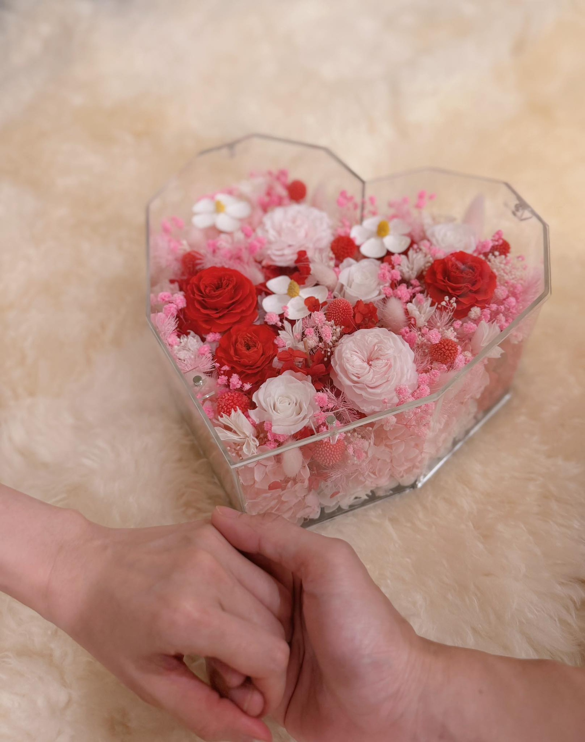 Các cặp sao lệch tuổi đón Valentine: Bức ảnh Mỹ Tâm và Mai Tài Phến gây sốt - 6