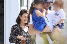 Mila Kunis và Ashton Kutcher: Từ bạn thân trở thành vợ chồng