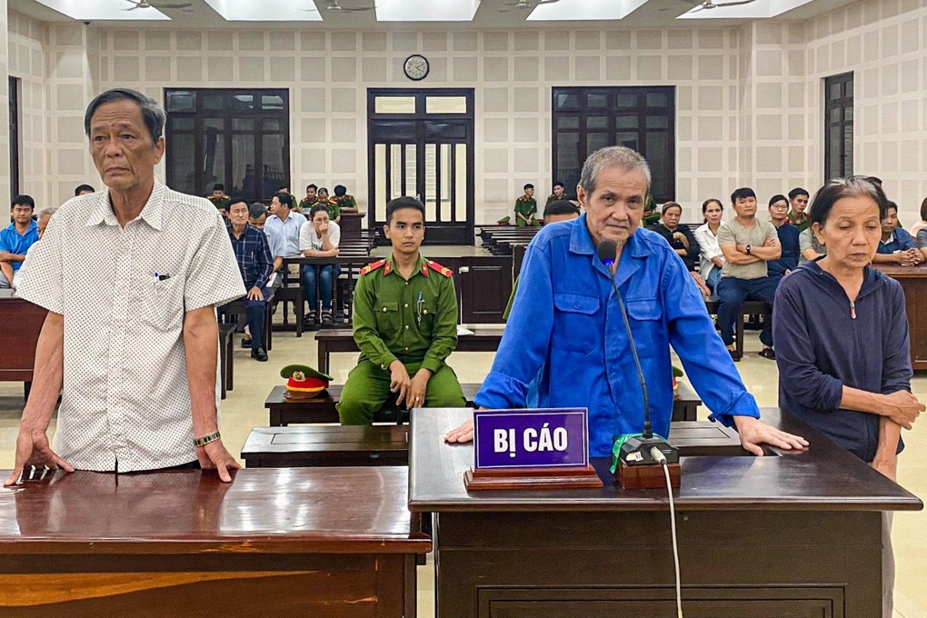 Kịch bản bị lật tẩy khiến vợ chồng chủ doanh nghiệp phải vào tù - 1 Kịch bản bị lật tẩy khiến vợ chồng chủ doanh nghiệp phải vào tù - 1