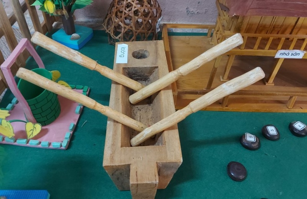 Độc đáo không gian văn hóa truyền thống của một trường học mầm non - 4 Độc đáo không gian văn hóa truyền thống của một trường học mầm non - 4