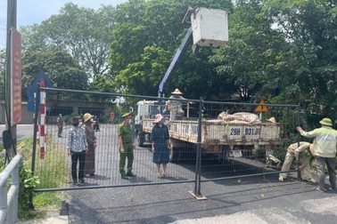 Hà Nội thêm 30 chốt cứng "nội bất xuất, ngoại bất nhập"