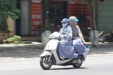 Nắng nóng diện rộng, có nơi trên 37 độ C