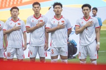 Sự cố đầu trận U22 Việt Nam - U22 Lào: Hai đội hát Quốc ca không có nhạc
