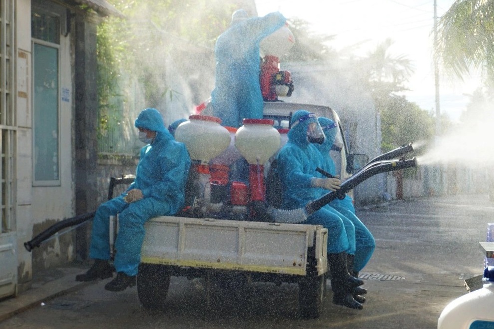 Người dân đồng lòng ở yên trong nhà, chung tay dập dịch - 2 Người dân đồng lòng ở yên trong nhà, chung tay dập dịch - 2