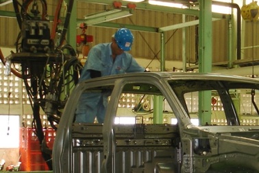 Nhiều nghề “hot” đang dư nguồn cung