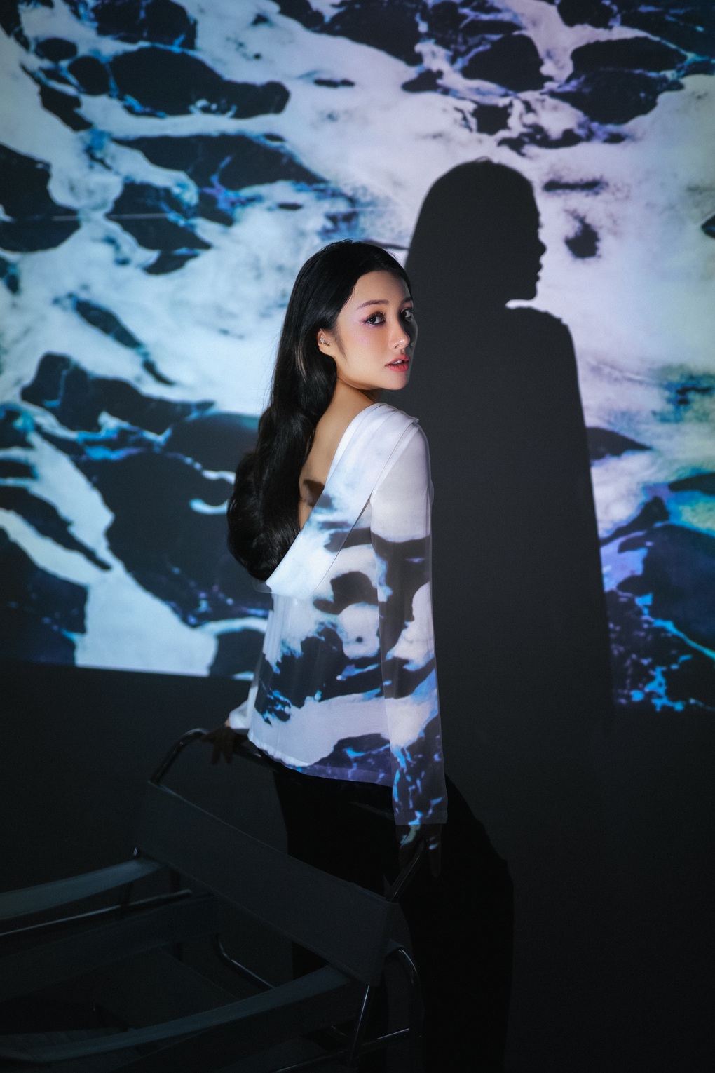 Yaya Trương Nhi gây ấn tượng trong phim Hoa Sơn Trà - 4 Yaya Trương Nhi gây ấn tượng trong phim Hoa Sơn Trà - 4