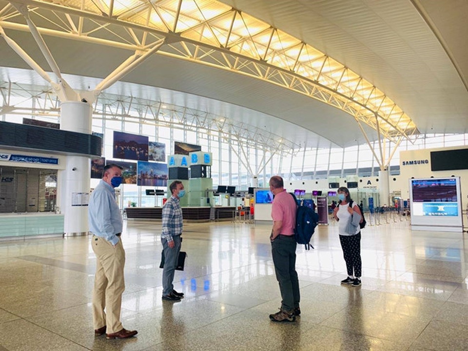 Đại sứ quán Anh không khuyến cáo công dân định cư tại Việt Nam về nước - 1 Đại sứ quán Anh không khuyến cáo công dân định cư tại Việt Nam về nước - 1