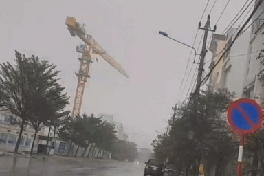 Bão số 6 chuyển hướng phức tạp, có dấu hiệu suy yếu trên vùng biển gần bờ