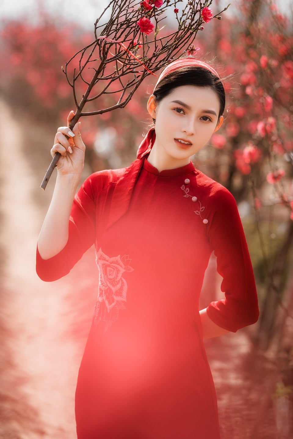 Thiếu nữ Bắc Giang đẹp tựa nàng thơ dạo bước giữa vườn xuân - 5 Thiếu nữ Bắc Giang đẹp tựa nàng thơ dạo bước giữa vườn xuân - 5