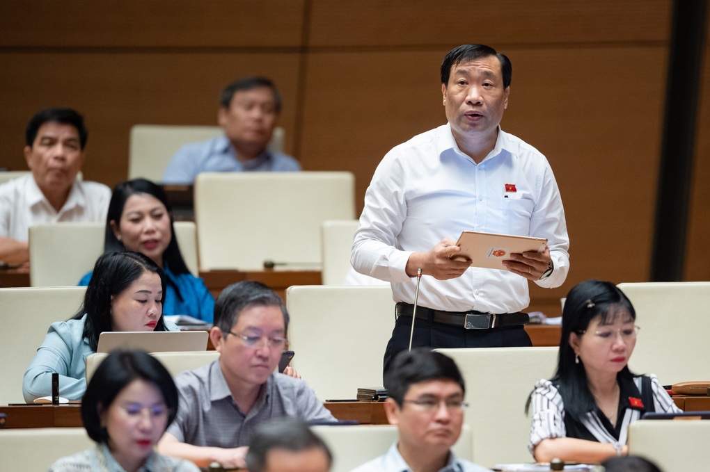 Không để tình trạng độc quyền, đẩy giá thuê công trình viễn thông lên cao - 3 Không để tình trạng độc quyền, đẩy giá thuê công trình viễn thông lên cao - 3