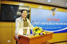 Tặng quà Tết không phải ăn trộm, ăn cắp nên khó “bắt quả tang”