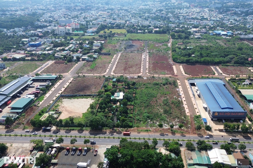 Loạt dự án trì trệ do phải nằm chờ ban hành giá đất - 1 Loạt dự án trì trệ do phải nằm chờ ban hành giá đất - 1
