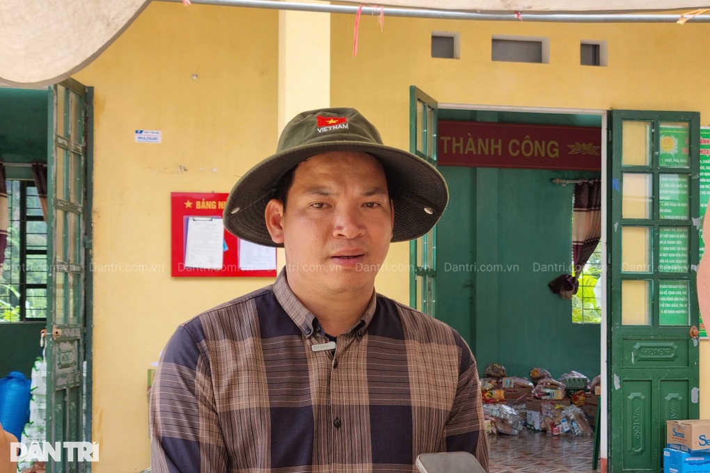 Dân trí trao 30 triệu đồng đến 4 gia đình có người thiệt mạng vì sạt lở - 10