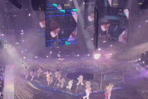 Vụ rơi màn hình 600kg khiến vũ công bị liệt: Chính thức khởi tố 3 người