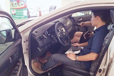 Người Việt chịu cảnh ô tô chất lượng thấp, giá cao