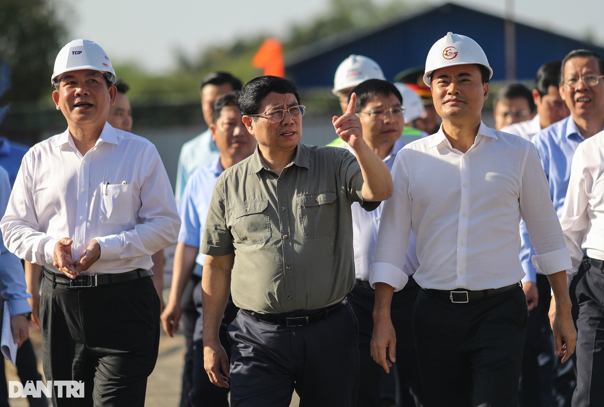 Thủ tướng Phạm Minh Chính khảo sát đại công trường Vành đai 3 dịp Tết - 11 Thủ tướng Phạm Minh Chính khảo sát đại công trường Vành đai 3 dịp Tết - 11
