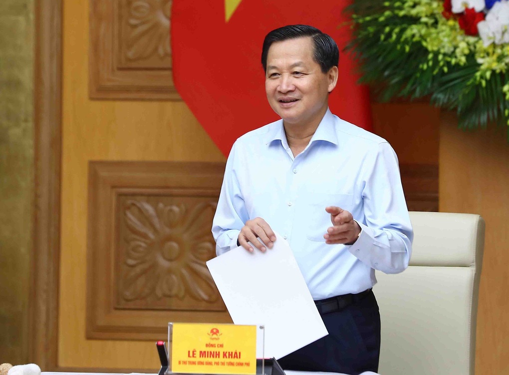 Phó Thủ tướng yêu cầu xử lý dứt điểm dự án Nhà máy đóng tàu Dung Quất - 1 Phó Thủ tướng yêu cầu xử lý dứt điểm dự án Nhà máy đóng tàu Dung Quất - 1