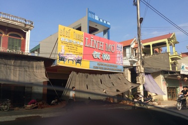 Bất ngờ chuyện dân làng gỗ mỹ nghệ Đông Giao hạn chế dùng tiếng Trung