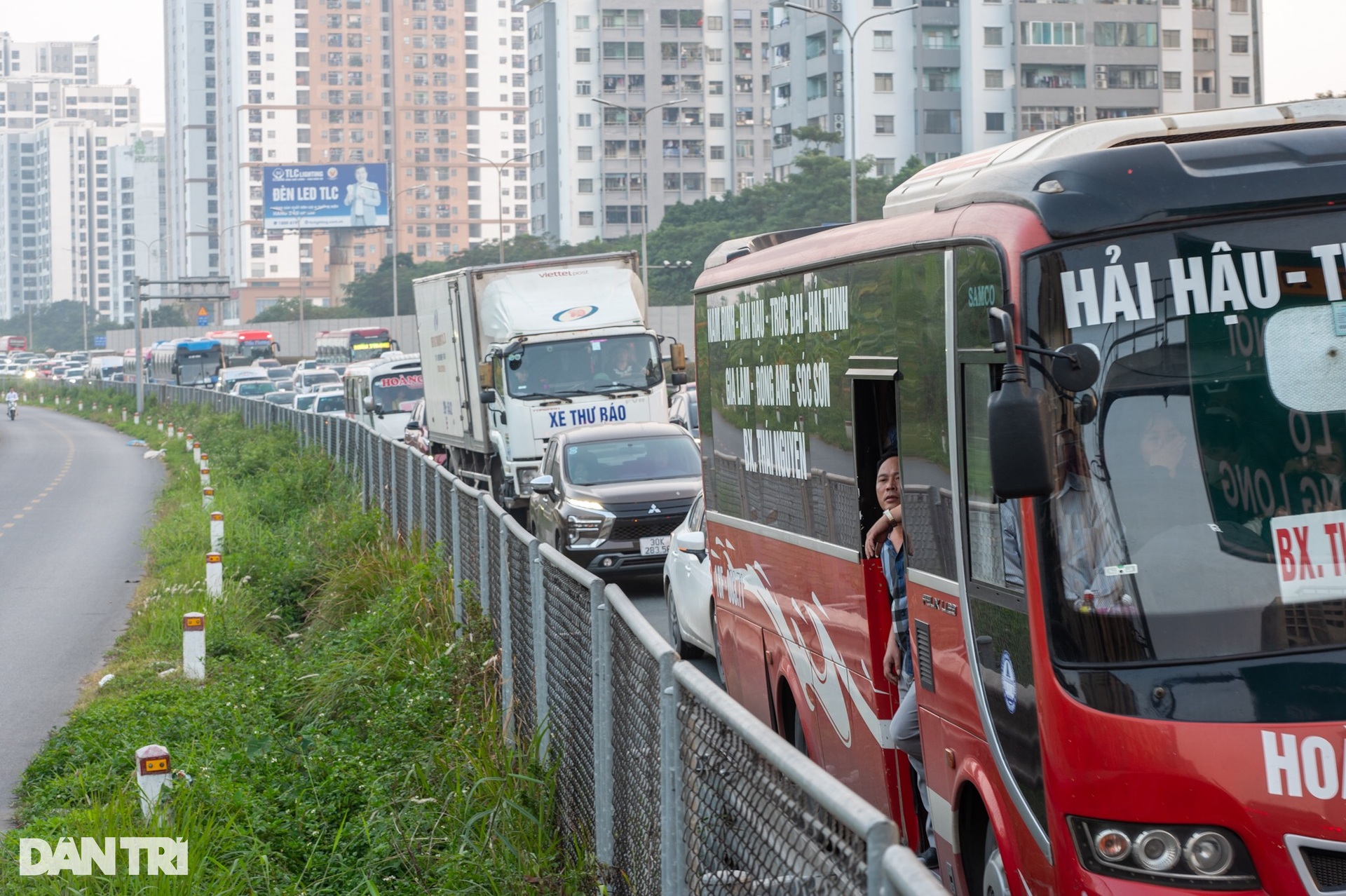 Kết thúc nghỉ Tết Dương lịch, ô tô ùn hơn 2km trên cao tốc Pháp Vân-Cầu Giẽ - 9 Kết thúc nghỉ Tết Dương lịch, ô tô ùn hơn 2km trên cao tốc Pháp Vân-Cầu Giẽ - 9