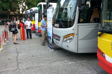 Dân trí đồng tổ chức giải thưởng “Vô lăng vàng” cho các lái xe