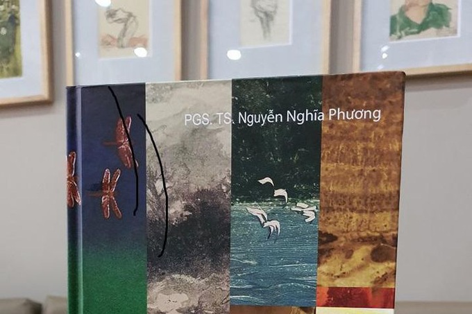 “Tranh in độc bản” – cuốn sách đầu tiên hệ thống kỹ thuật in tranh - Ảnh 1. “Tranh in độc bản” – cuốn sách đầu tiên hệ thống kỹ thuật in tranh - Ảnh 1.