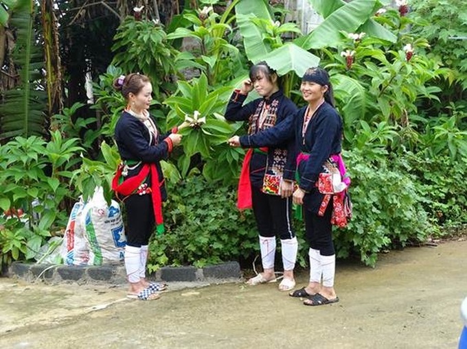Đồng bào Dao ở Ba Vì, Hà Nội.