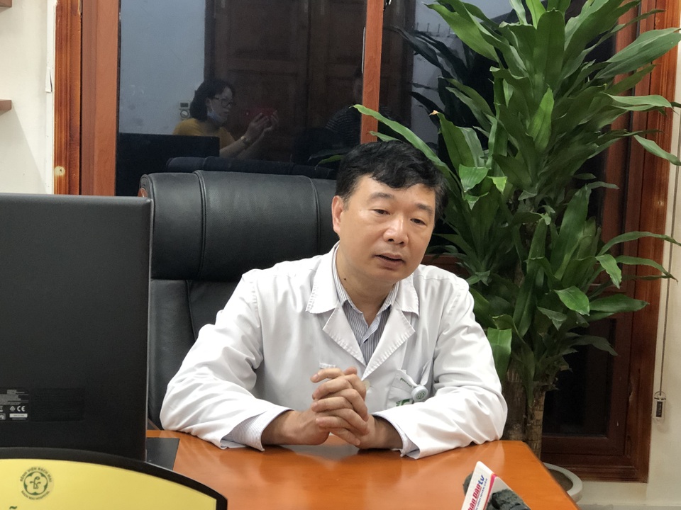 Hơn 200 cán bộ Bệnh viện Bạch Mai nghỉ việc, đâu là nguyên nhân thực sự? - 1 Hơn 200 cán bộ Bệnh viện Bạch Mai nghỉ việc, đâu là nguyên nhân thực sự? - 1