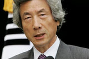 Thủ tướng Koizumi bị công luận trong nước chỉ trích