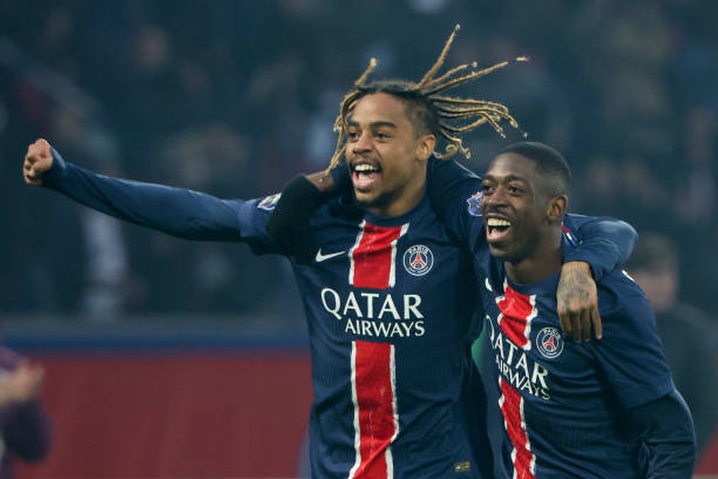 Dembele tỏa sáng giúp PSG nối dài chuỗi trận bất bại ở Ligue 1 - 1 Dembele tỏa sáng giúp PSG nối dài chuỗi trận bất bại ở Ligue 1 - 1