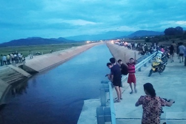 Tắm trên kênh thủy lợi “khủng” chưa hoàn thiện, người đàn ông bị nước cuốn trôi