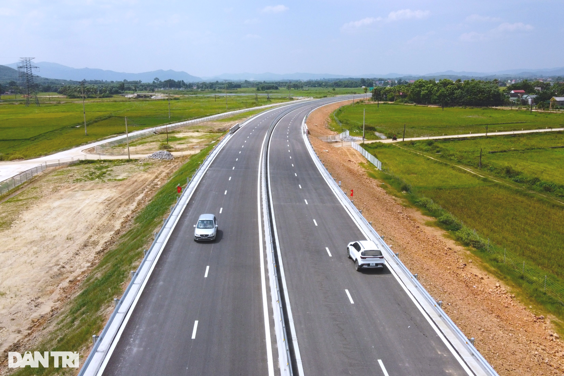 Diện mạo cao tốc Quốc lộ 45 - Nghi Sơn trước ngày thông xe - 1 Diện mạo cao tốc Quốc lộ 45 - Nghi Sơn trước ngày thông xe - 1