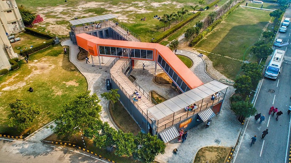 Quán cà phê container độc nhất vô nhị trong khuôn viên trường đại học - 1 Quán cà phê container độc nhất vô nhị trong khuôn viên trường đại học - 1